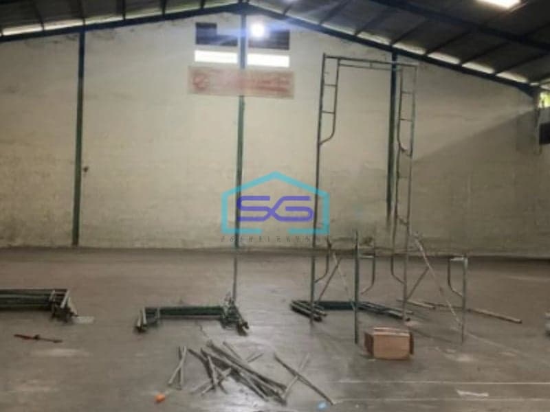 Disewakan Gudang Ada Kantor Luas Tanah  1100 m² Lokasi di Karawaci Tangerang