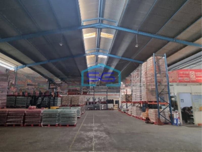 Disewakan Gudang Luas Bangunan 1728 m² Lokasi Semarang Barat