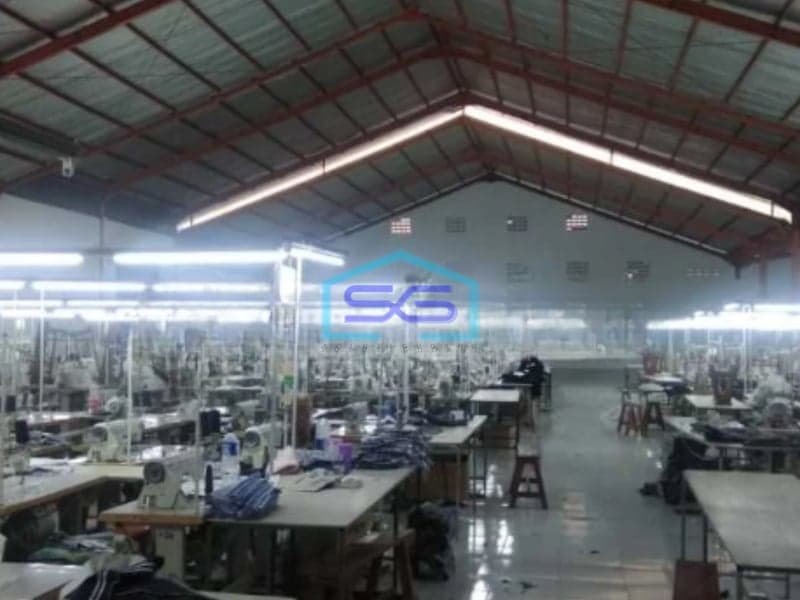 Dijual Pabrik Strategis di Ciparay Buah Batu Bandung Luas Bangunan  6700 m²