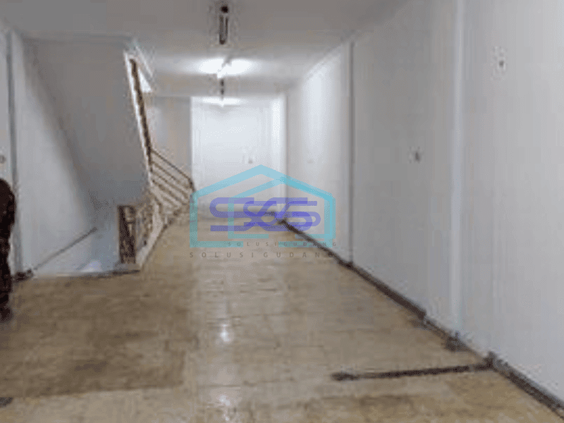 Disewa ruko 4 lantai di Harmoni, Jakarta Pusat