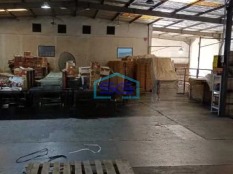 Dijual Pabrik Luas Bangunan  1000 m² Lokasi di Lippo Cikarang