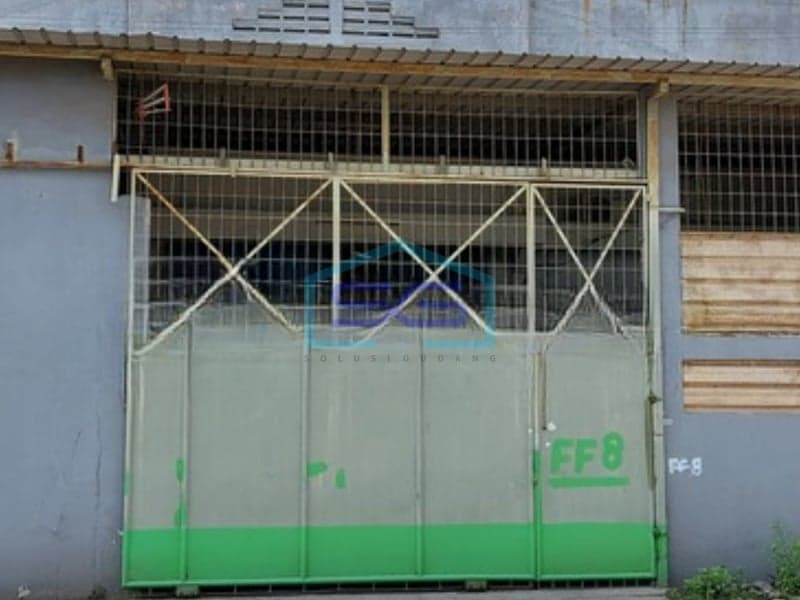 Warehouse with Office for Sale Land Area 630 m² Located in Tangerang