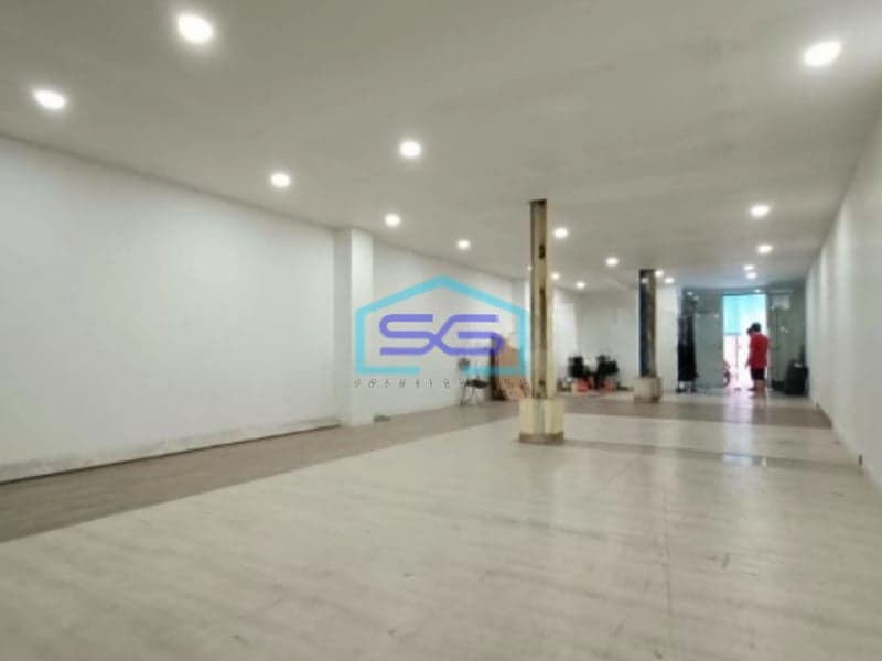 Disewakan Ruang Usaha 3 Lantai dan Luas di Mainroad Pasir Kaliki Bandung LB 2000m2