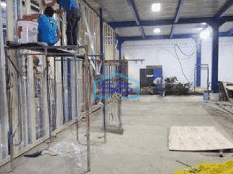 Dijual Gudang Ada Kantor Luas Bangunan  1100 m² di Dadap Tangerang