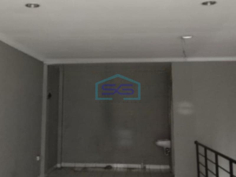 2-Story Shophouse for Rent, Flood-Free Location, Good Condition in Cikarang Pusat