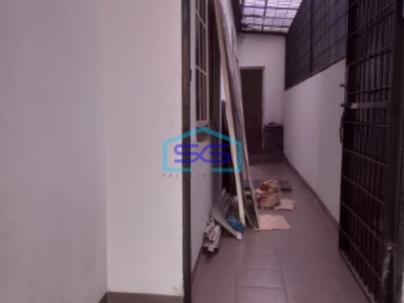 Dijual Ruko Strategis di Grogol Jakarta Barat Luas Bangunan 300m2