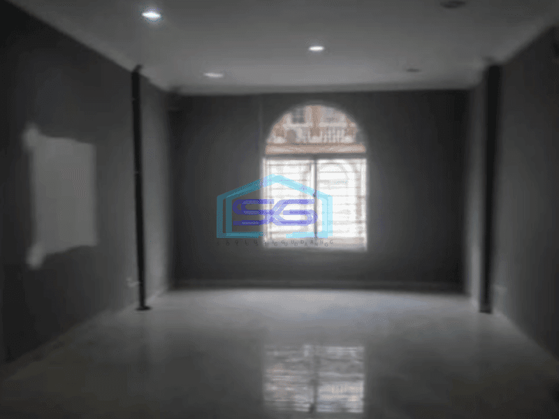 Disewakan Ruko Sentra Niaga Jakarta Barat Luas Bangunan 236 m²