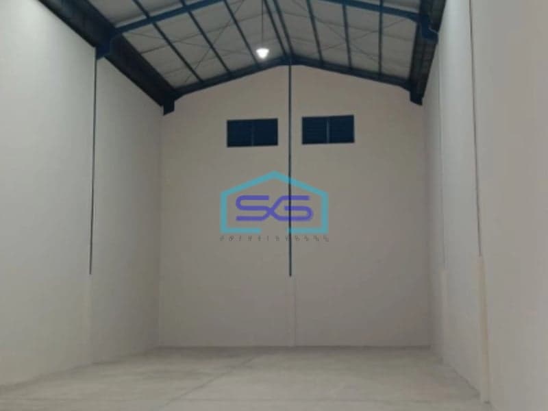 Disewakan Gudang Ada Kantor Luas Tanah  300 m² di Tangerang