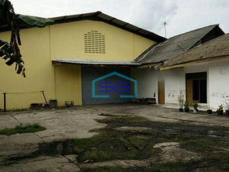 Disewakan Gudang Di Angke Jakarta Barat LB 1350m2