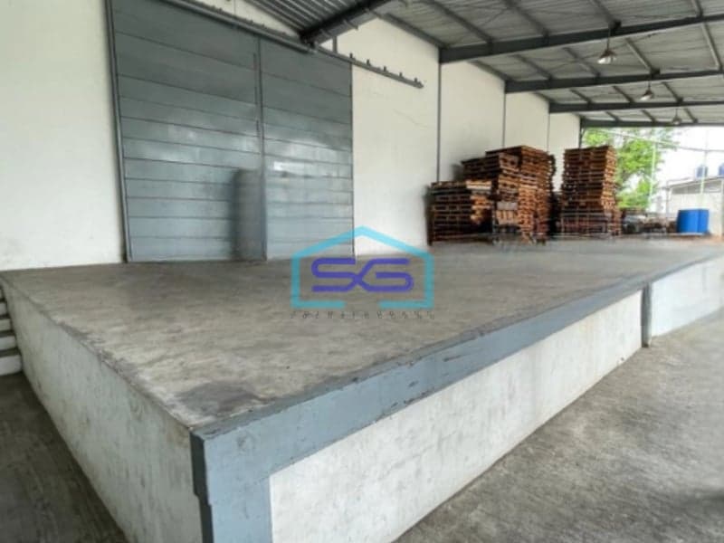 Disewakan Gudang Ada Loading Dock Luas Bangunan 7800 m² Lokasi Semarang Barat