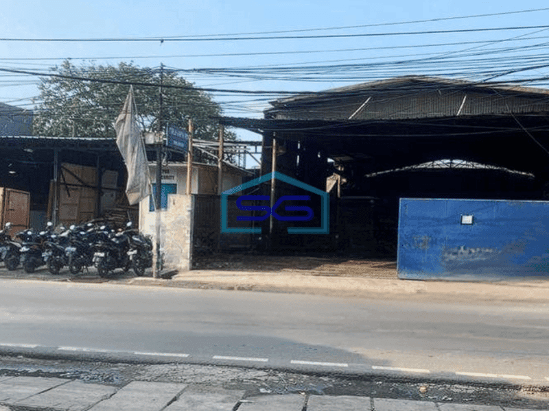 Dijual gudang bagus siap pakai di Kamal Tegal Alur