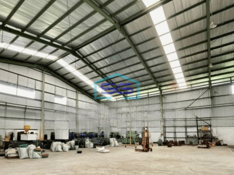 Disewakan Gudang 1 Lantai Akses Container 40 Feet di Cipondoh Tangerang