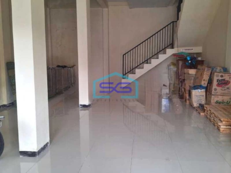 Dijual Ruko 2 Lantai Luas Bangunan 180 m² Lokasi Manyar Gresik