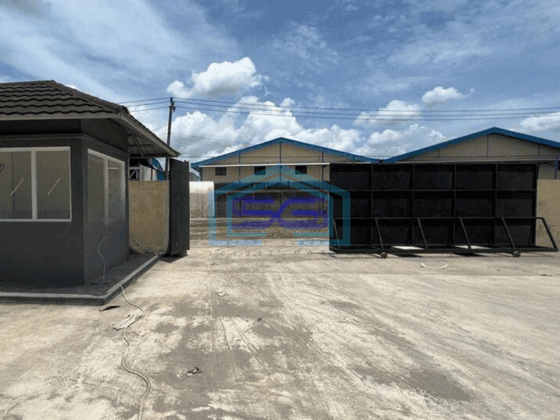 Dijual Gudang murah baru siap usaha di Jalan Raya Legok Tangerang