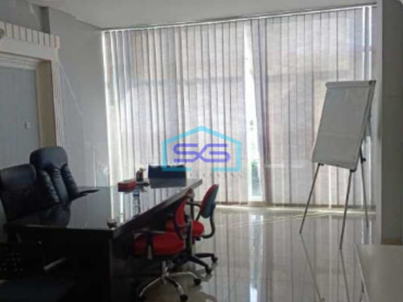 Dijual Ruko Green Ville Jakarta Barat LT 133m2 Termurah Posisi Ramai Di Jalan Besar Bebas Banjir