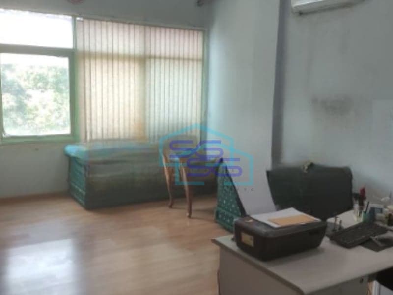 Disewakan Cepat Ruko Luas Bangunan  240 m²  di Jakarta Pusat