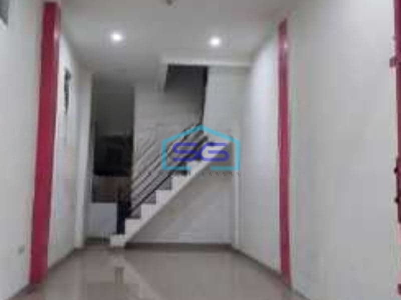 Disewakan Ruko Lokasi Pinggir Jalan di Kembangan Jakarta Barat