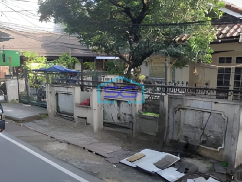 Dijual Tanah Ada Bangunan di Pinggir Jalan Kresek Raya Jakarta Barat LT 2390m2