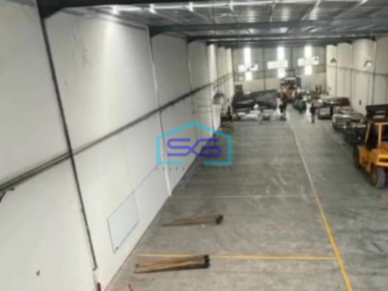 Dijual Pabrik Lokasi Strategis Luas Tanah  1229 m² Lokasi di Lippo Cikarang