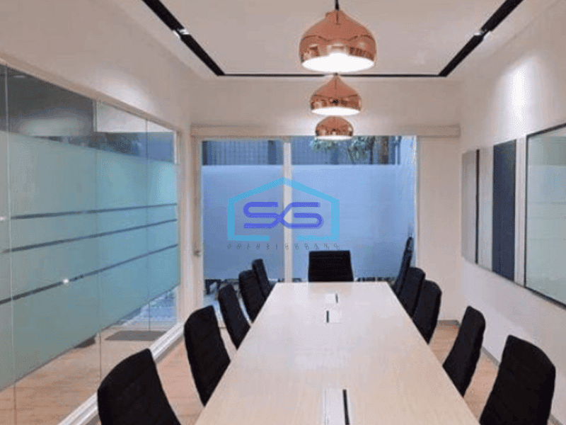 Disewakan Cepat Ruko Luas Bangunan 270 m² di Green Lake City Jakarta Barat