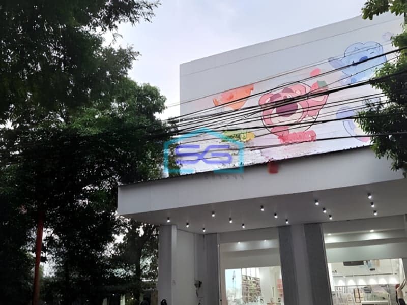 Dijual Ruang Usaha Lokasi Strategis Siap Pakai di Pinggir Jalan Jendral Sudirman Pati Jawa Tengah LT 1250m2