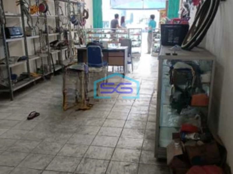 Dijual Cepat Ruko Luas Bangunan  128 m²  Lokasi Bebas Banjir di Surabaya