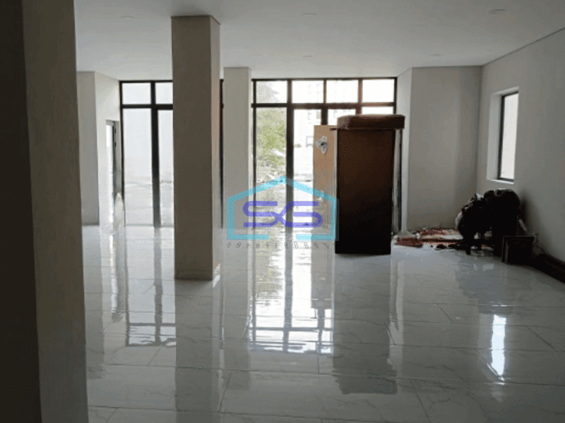 Dijual Ruko 3 Lantai Luas Bangunan  216 m² di Puri Indah Jakarta Barat