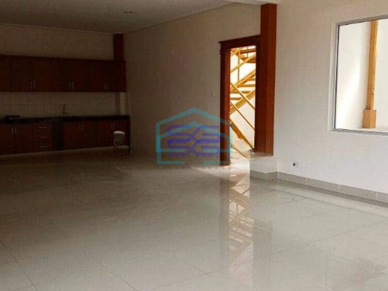 Disewakan Gudang Posisi Hook di Delta Silicon 5 Kenari Lippo Cikarang Bekasi LB 2857m2