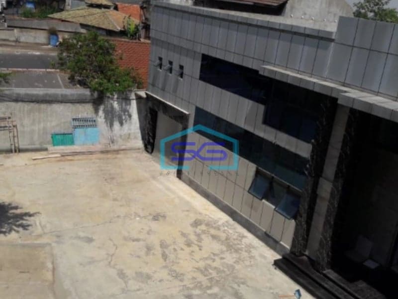 Dijual Gedung di Jl. Kamal Raya kelurahan Tegal Alur Jakarta Utara SHM LT 3500 m2