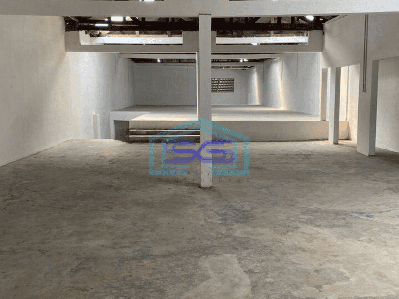 Disewakan gudang Kamal Raya Jakarta Barat anti banjir harga termurah