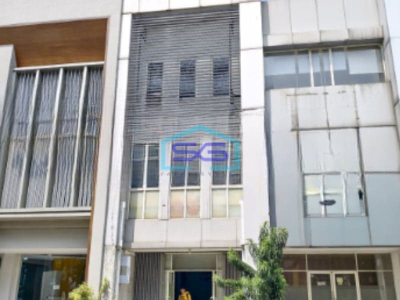Disewakan Ruko Siap Pakai Bebas Banjir Luas Bangunan  237 m² di Alam Sutera Tangerang