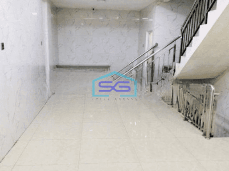 Disewakan Ruko Akses Container Luas Bangunan  324 m² di Bandengan Jakarta Utara