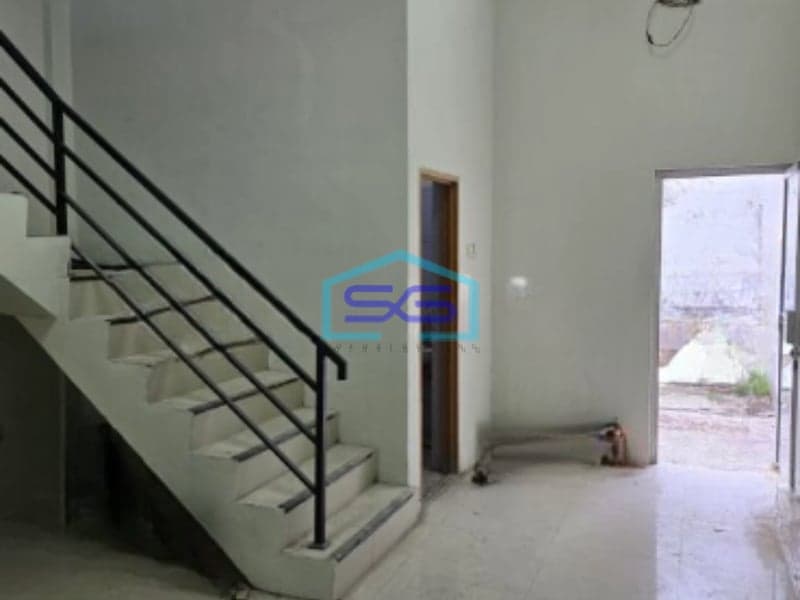 Dijual Ruko 3 lantai Bagus SHM Luas Tanah 214m2 di Jl Sriwijaya Candisari Semarang