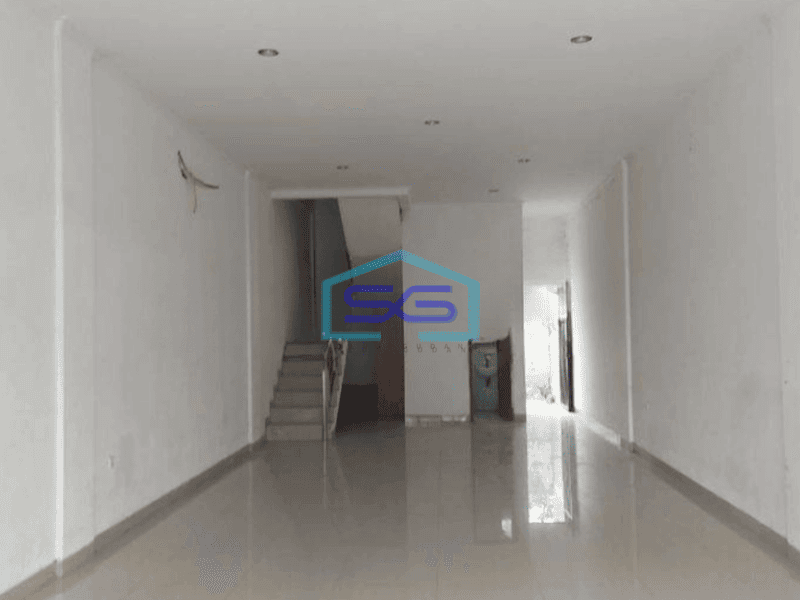 Disewakan Ruko di Cempaka Putih Jakarta Pusat Luas Bangunan  330 m²