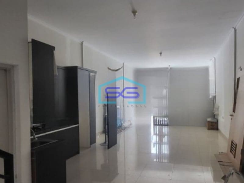 Dijual Ruko 3 Lantai Luas Tanah 100 m² Lokasi Strategis di Cengkareng Jakarta Barat