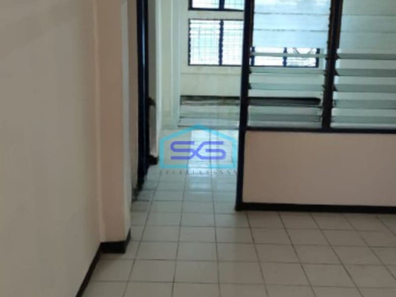 Disewakan Ruko Luas Bangunan 180 m² di Tambora Jakarta Barat