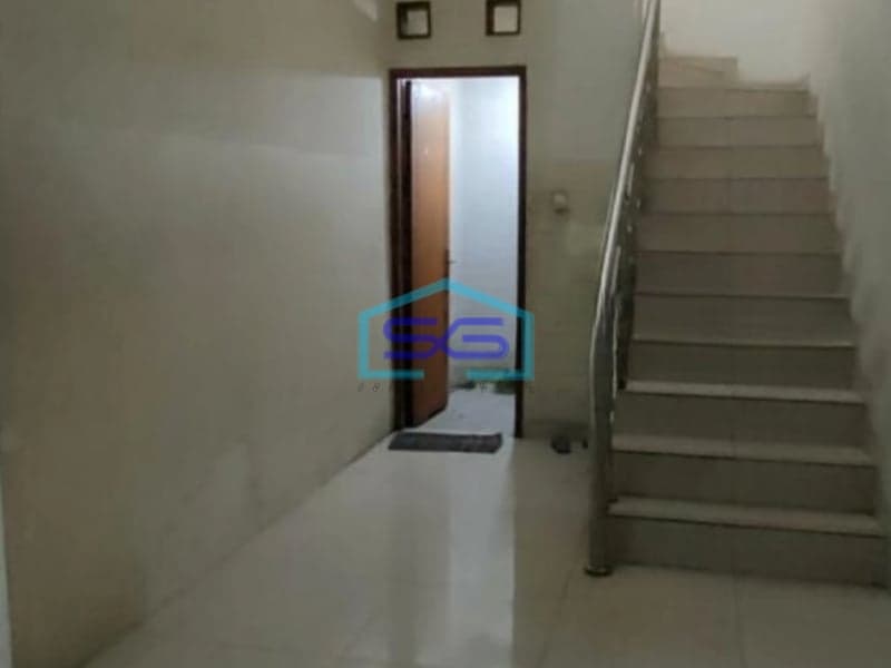 Dijual Ruko Siap Huni Rendeng Dekat Tol Moh Toha Bandung Parkir Luas LT 258m2