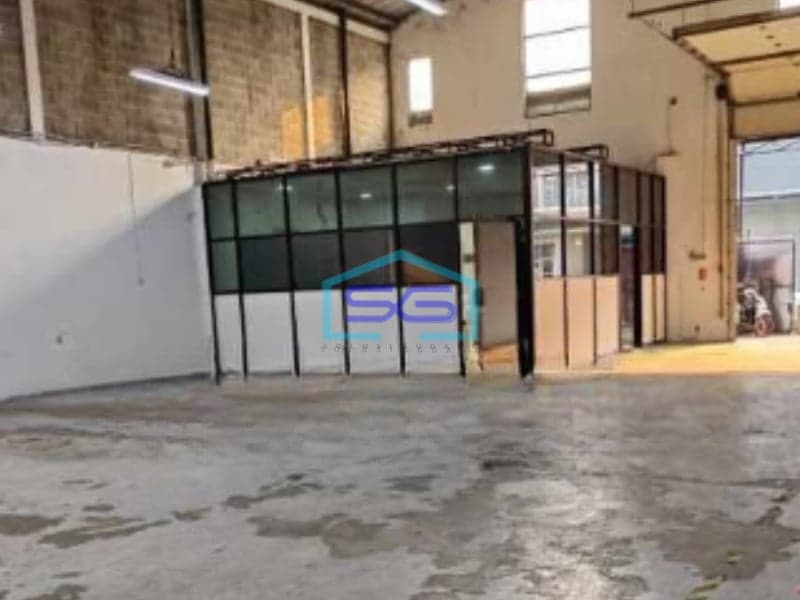 Disewakan Gudang Ada Kantor Luas Tanah  360 m² Lokasi Bebas Banjir di BSD Tangerang Selatan