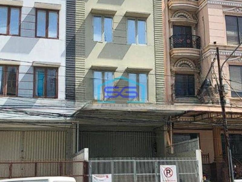 Disewakan Ruko 4,5 Lantai Di Muara Karang Jakarta Utara Rapih, Siap Pakai