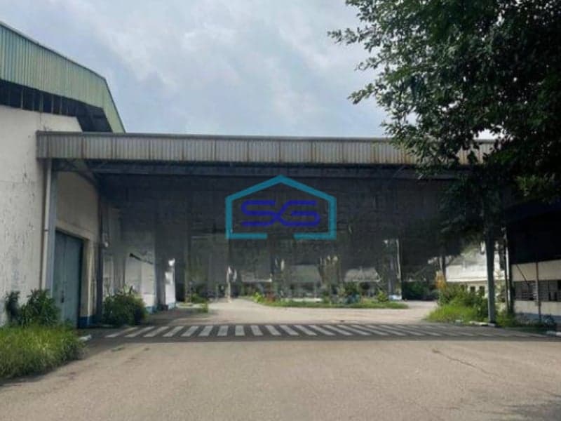 Dijual Pabrik di Karawang Barat Luas Bangunan 7000 m²