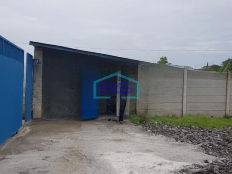 Dijual Gudang Luas Bangunan  1200 m² Lokasi Pinggir Jalan Raya Dempet Demak
