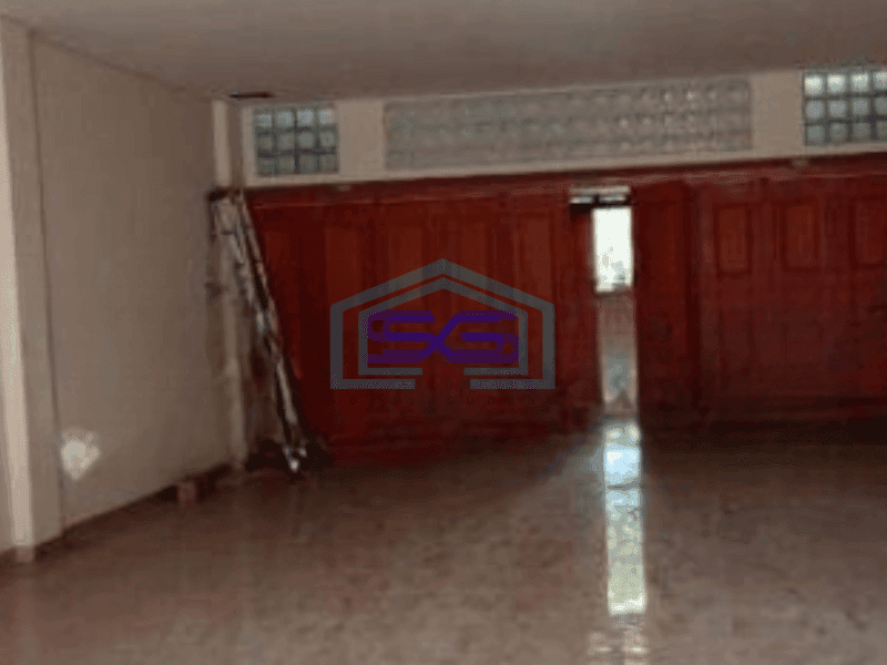 Dijual Ruko 3 lantai di jalan dr rajiman solo dekat pasar klewer