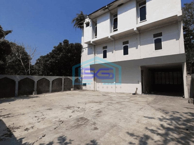 Disewakan Ruko Murah Besar Parkir Luas di Sleman Jogja