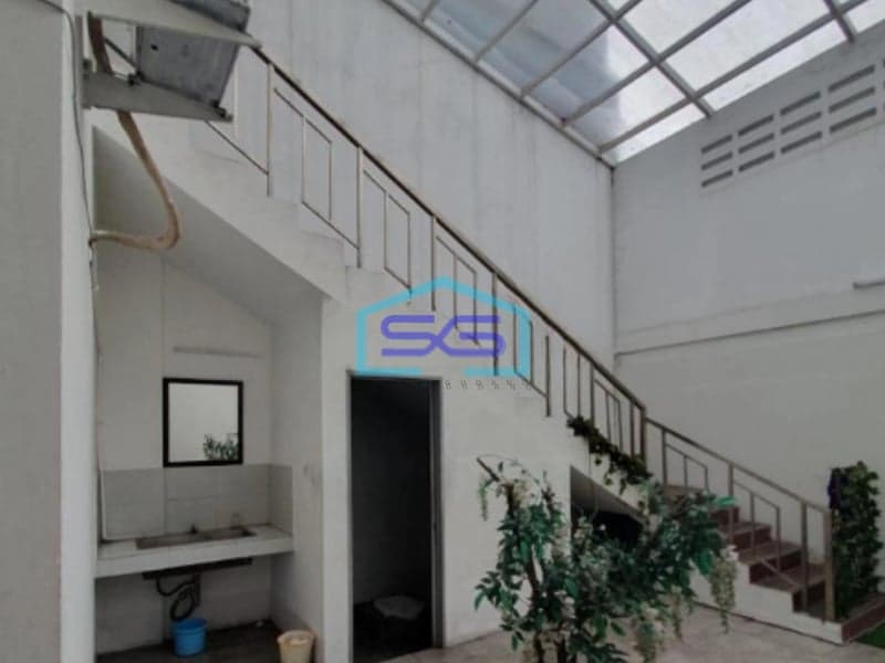 Dijual Ruko Lokasi Strategis di Mainroad Batununggal Bandung LB 452m2