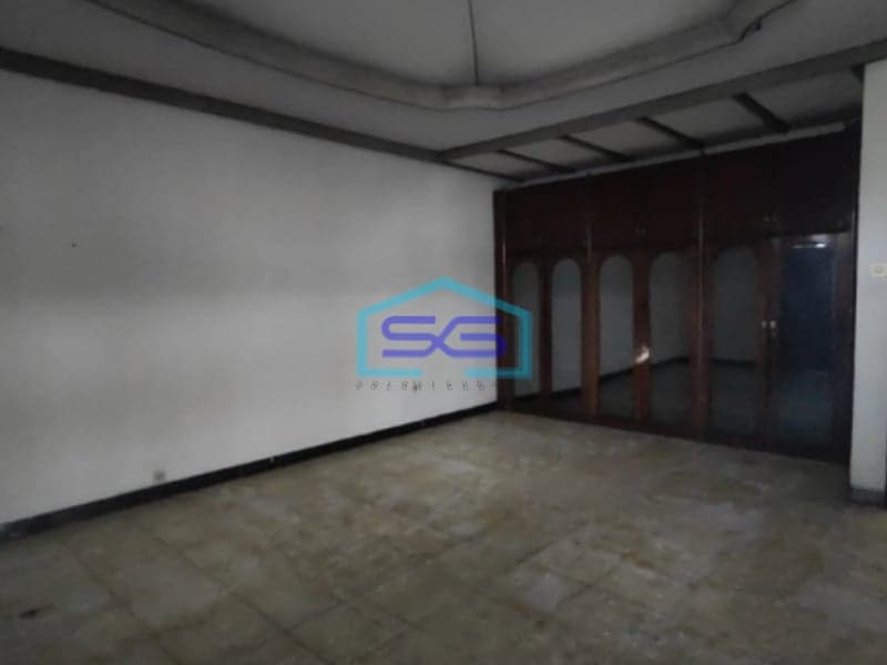 Disewakan Ruang Usaha Bagus Lokasi di Sutami Sentra Sari Bandung LB 400m2