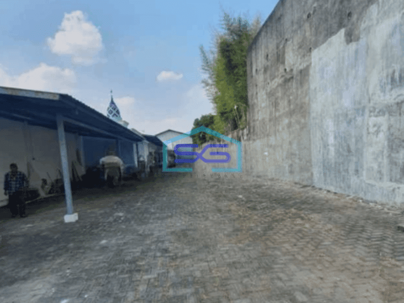 Dijual Gudang Strategis Lokasi Baki Sukoharjo Luas Tanah 2400m2