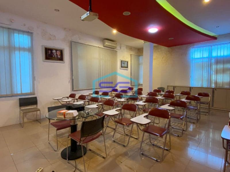 Dijual Gedung 4 Lantai di Jalan Jendral Sudirman Palembang Ada Basement LB 630m2