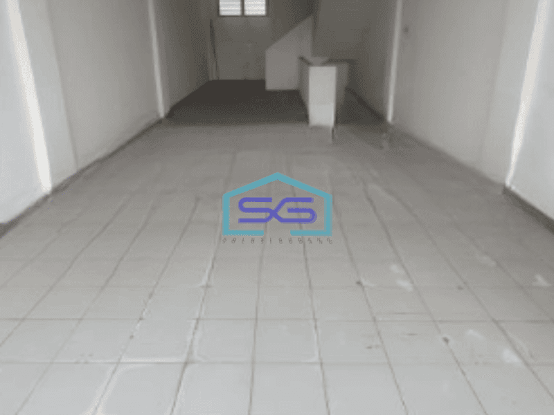 Disewakan Ruko Luas Bangunan 300 m² di Pluit Jakarta Utara