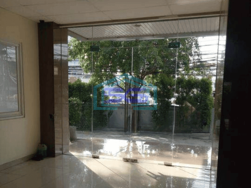 Dijual Gedung di Jalan Raden Saleh Cikini Jakarta Pusat