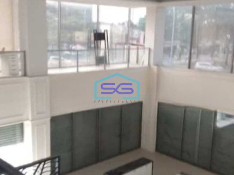 Disewakan Ruko 3 Lantai Luas Tanah 205 m² Lokasi Cipondoh Tangerang